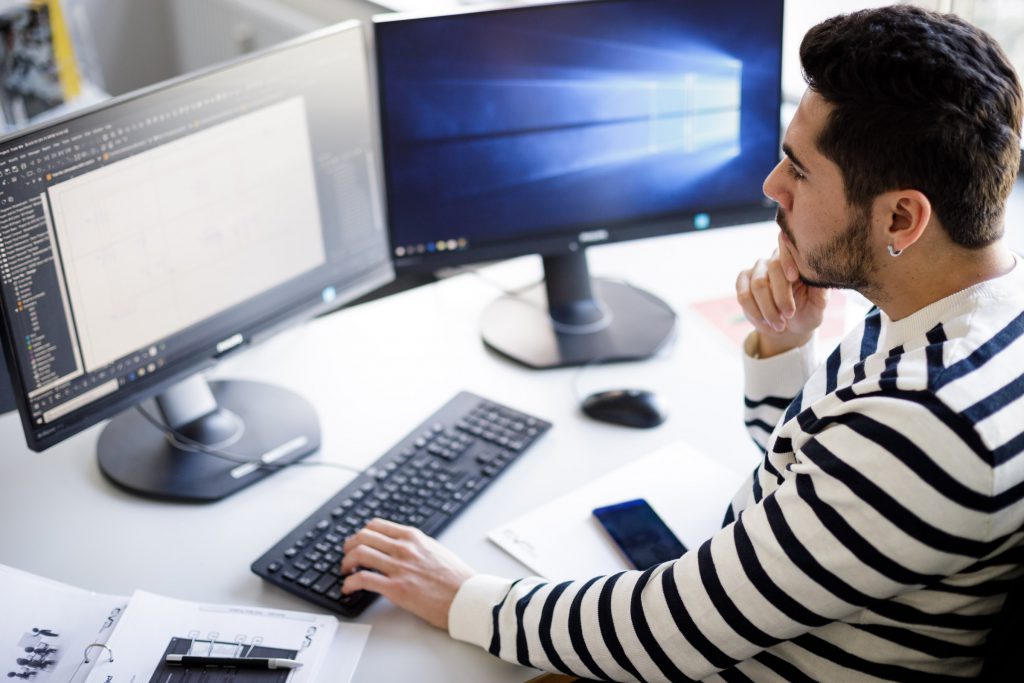 Marian Wilhelm fotografiert für den Softwarehersteller und Electronic Design Automation Spezialist WSCAD.