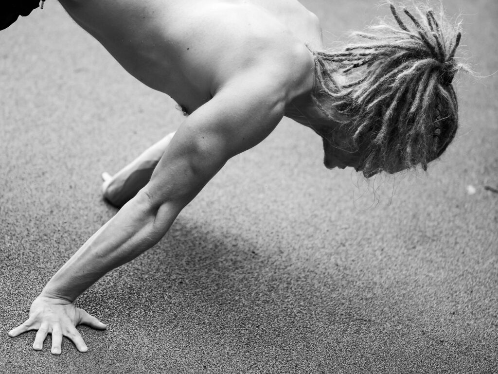 Marian Wilhelm - Calisthenics