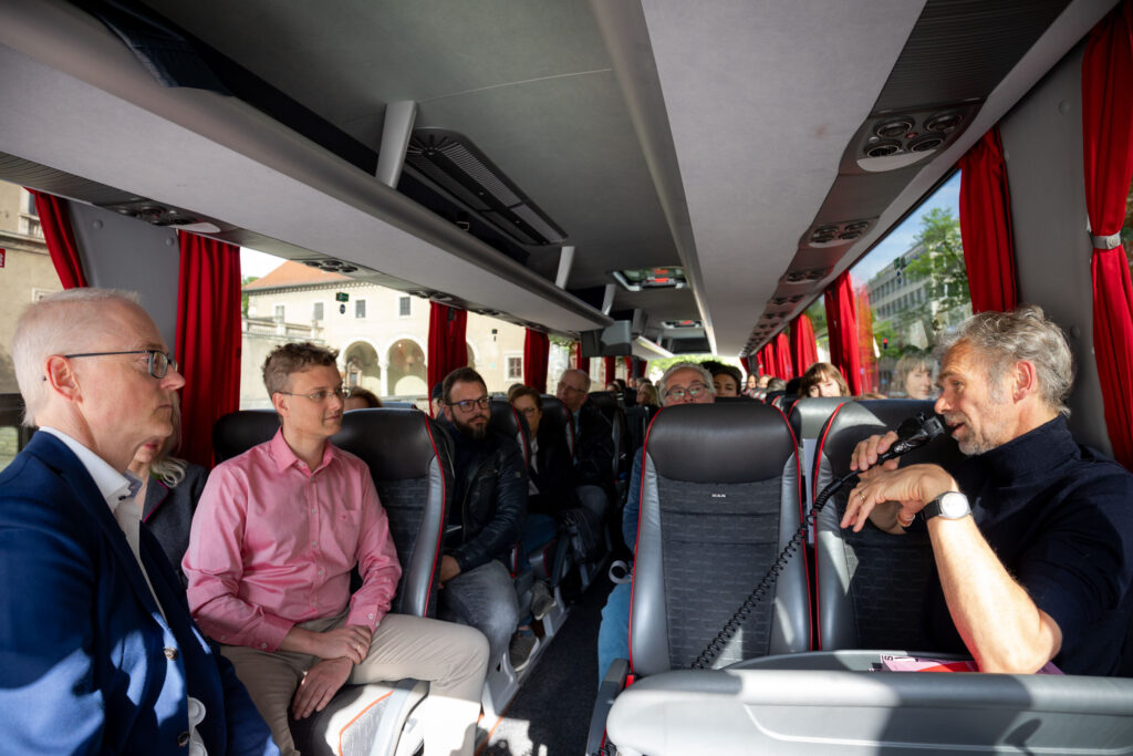 Marian Wilhelm - Designbus