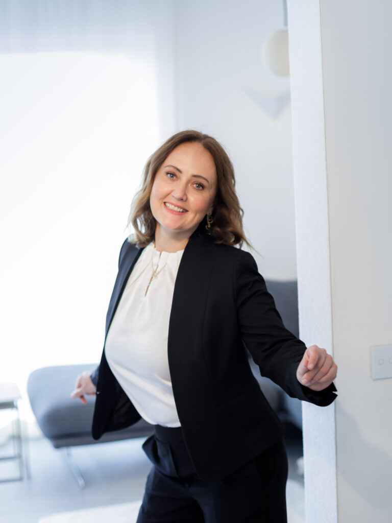 Marian Wilhelm - Irene Rah