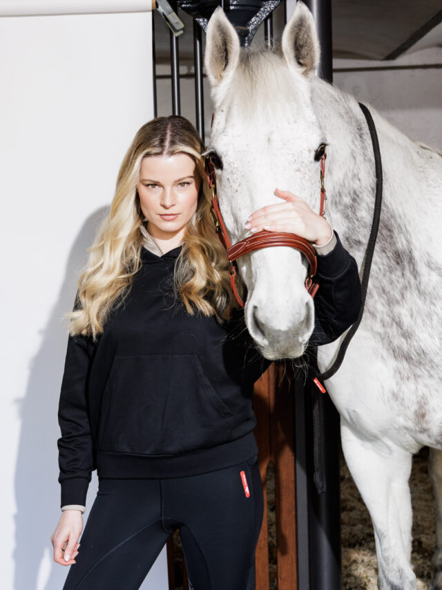Marian Wilhelm - eaSt Riding Wear